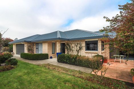 Photo of property in 64 Gregg Street, Dannevirke, 4930