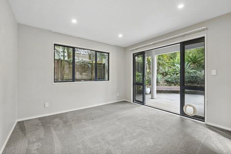Photo of property in 2/24 Heathcote Road, Castor Bay, Auckland, 0620