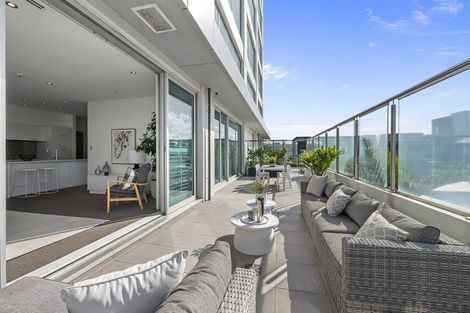 Photo of property in Sentinel Apartments, 401/3 Northcroft Street, Takapuna, Auckland, 0622