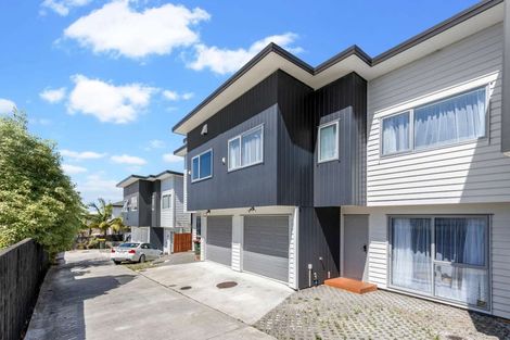 Photo of property in 4035c Great North Road, Glen Eden, Auckland, 0602