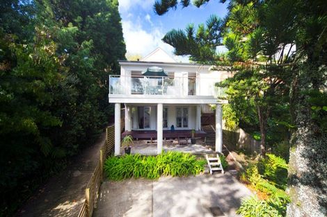 Photo of property in 44 Minnehaha Avenue, Titirangi, Auckland, 0604