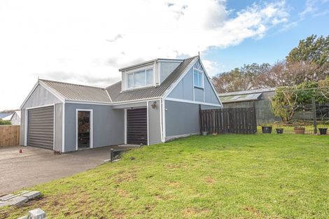 Photo of property in 10 Carlton Avenue, Gonville, Whanganui, 4501