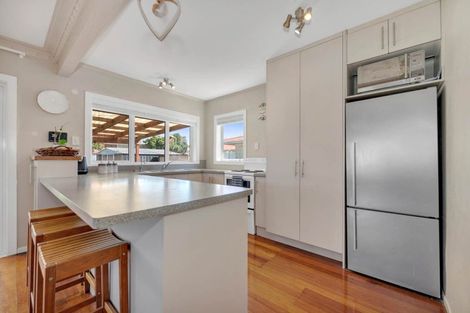 Photo of property in 13 Russell Avenue, Pukekohe, 2120