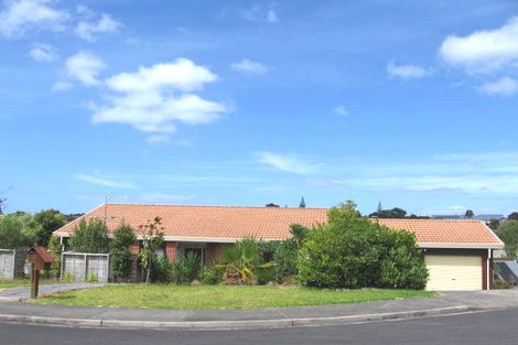 Photo of property in 54 Centorian Drive, Windsor Park, Auckland, 0632