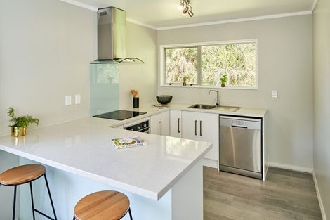 Photo of property in 2/22 Shackleton Grove, Stokes Valley, Lower Hutt, 5019