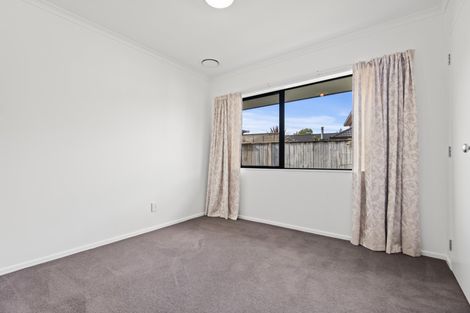 Photo of property in 9 Alpine Grove, Kelvin Grove, Palmerston North, 4414