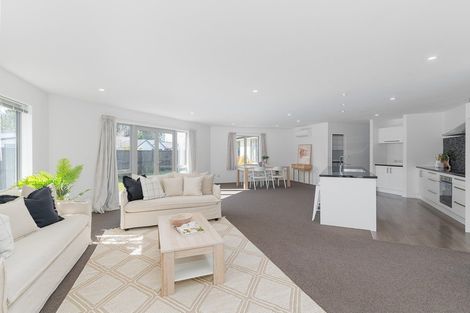 Photo of property in 37 Dunlops Crescent, Bottle Lake, Christchurch, 8083