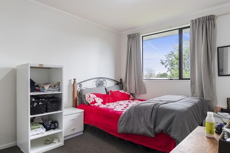 Photo of property in 1/57 Redcrest Avenue, Red Hill, Papakura, 2110