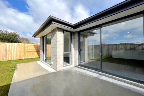 Photo of property in 2/2 Masefield Drive, Enderley, Hamilton, 3214