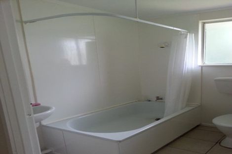 Photo of property in 77 Seabrook Avenue, New Lynn, Auckland, 0600