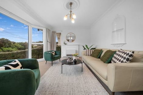 Photo of property in 37 Black Rock Road, Newlands, Wellington, 6037