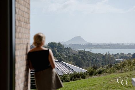 Photo of property in 42 Te Auhi Way, Welcome Bay, Tauranga, 3112