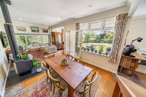 Photo of property in 85 Elmslie Road, Pinehaven, Upper Hutt, 5019