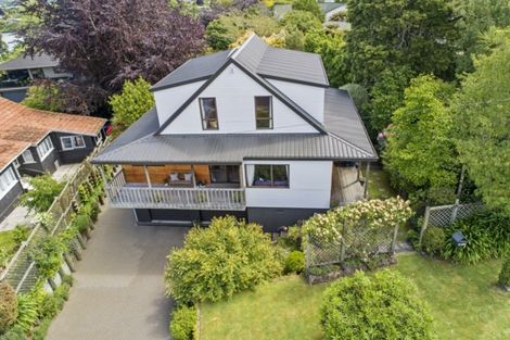 Photo of property in 2 Grand Vue Road, Kawaha Point, Rotorua, 3010
