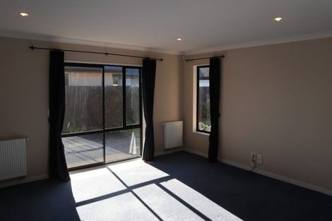 Photo of property in 73 Heathridge Place, Lincoln, 7608