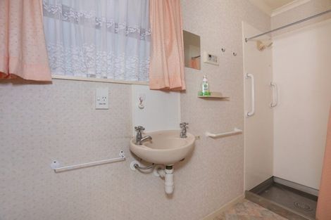 Photo of property in 28 Parnell Heights Drive, Kelvin Grove, Palmerston North, 4414