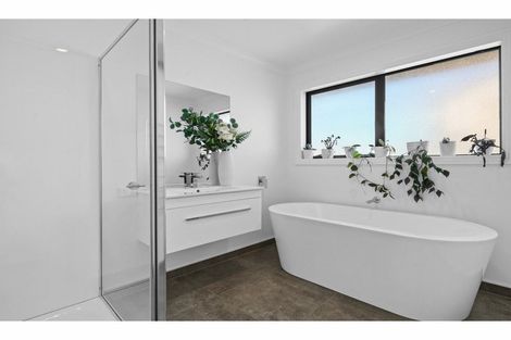 Photo of property in 7 Clonbunny Close, Rolleston, 7614