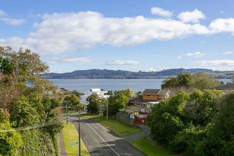 Photo of property in 1 Norfolk Road, Waipahihi, Taupo, 3330