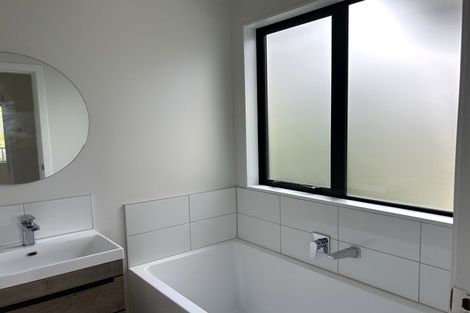 Photo of property in 49 Moncks Spur Road, Redcliffs, Christchurch, 8081