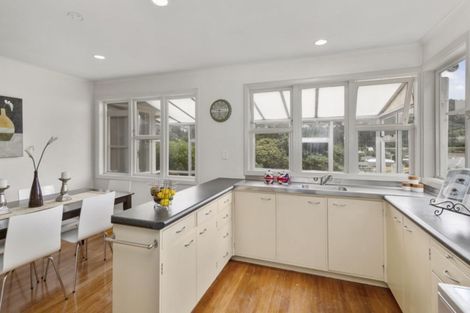 Photo of property in 14 Hinau Street, Tawa, Wellington, 5028