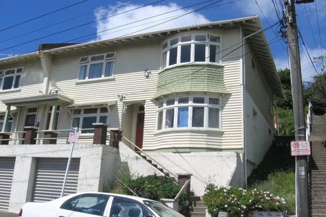 Photo of property in 19 Austin Street, Mount Victoria, Wellington, 6011