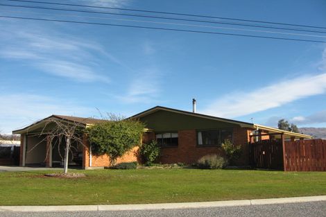 Photo of property in 8 Ashworth Street, Alexandra, 9320