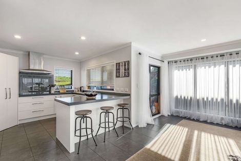 Photo of property in 21 Omega Place, Coastlands, Whakatane, 3120