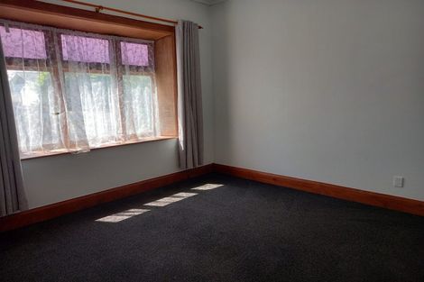 Photo of property in 42 Kingswood Street, Takaro, Palmerston North, 4412