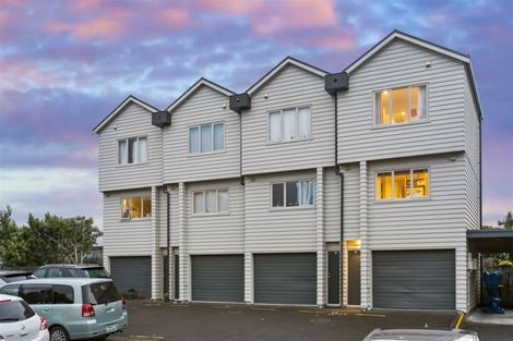 Photo of property in 8/4 Keeling Road, Henderson, Auckland, 0612