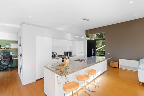 Photo of property in 91 Panorama Drive, Paraparaumu, 5032