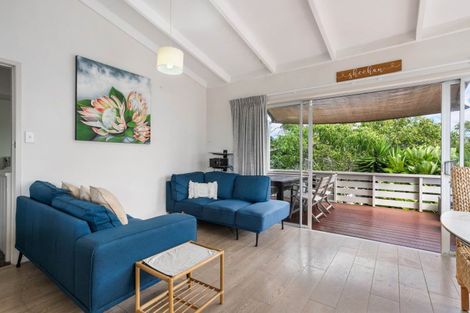 Photo of property in 100 Charleston Avenue, Whangamata, 3620