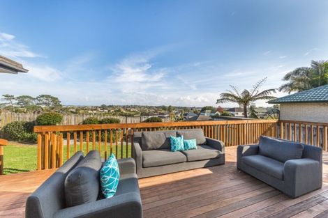 Photo of property in 9 Trovare Place, Golflands, Auckland, 2013