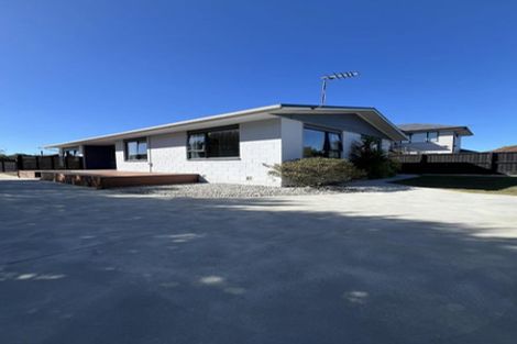 Photo of property in 135 Queenspark Drive, Parklands, Christchurch, 8083