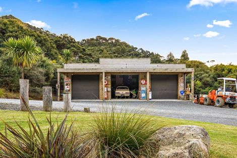 Photo of property in 1080 Woodcocks Road, Kaipara Flats, Warkworth, 0981