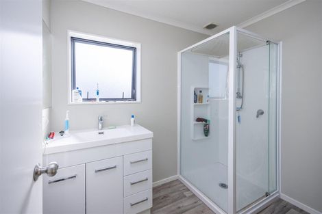 Photo of property in 8 Inverness Avenue, Hamilton East, Hamilton, 3216