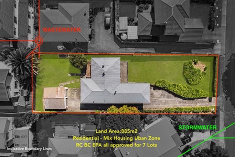 Photo of property in 4 Longburn Road, Henderson, Auckland, 0610