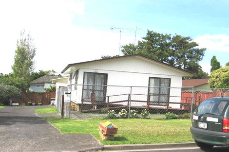 Photo of property in 2/4 Putney Place, Ranui, Auckland, 0612