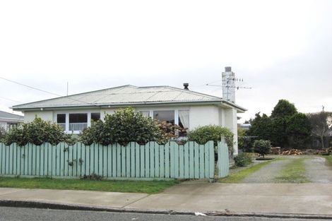 Photo of property in 34 Holloway Street, Waikiwi, Invercargill, 9810