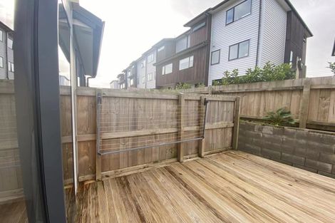 Photo of property in 20 Ti Kouka Lane, Sandringham, Auckland, 1025