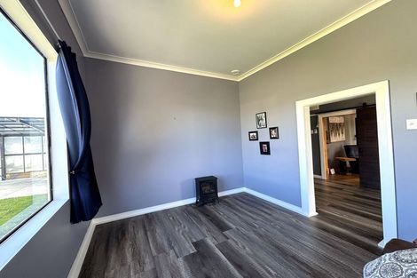 Photo of property in 33 Main Road, Owaka, 9535