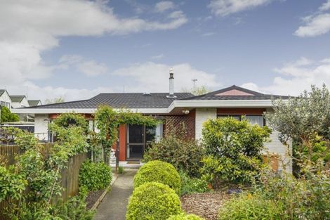 Photo of property in 14 Willowstream Grove, Cloverlea, Palmerston North, 4412