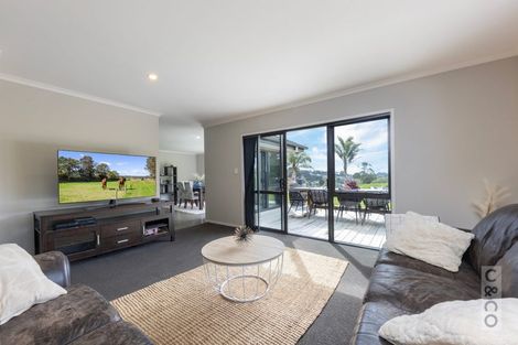 Photo of property in 25 School Road, Waimauku, 0881