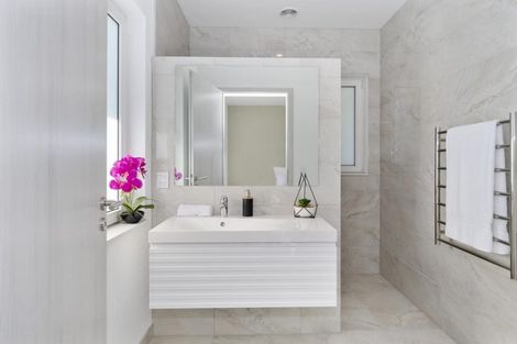 Photo of property in 164 Waitaha Road, Welcome Bay, Tauranga, 3112