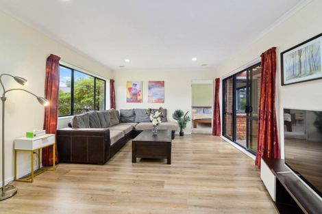 Photo of property in 33 Hoyte Place, Pukehangi, Rotorua, 3015