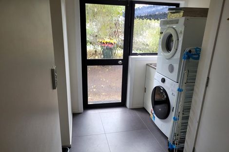 Photo of property in 86 Gosford Drive, Botany Downs, Auckland, 2010