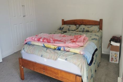 Photo of property in 10 Wattle Street, New Lynn, Auckland, 0600