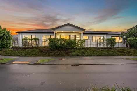 Photo of property in 39 Jeroboam Loop, Kumeu, 0810