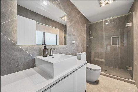 Photo of property in 3b Cardiff Road, Pakuranga, Auckland, 2010