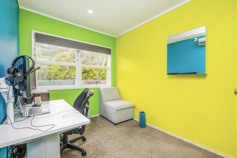 Photo of property in 1/55 Ennis Avenue, Pakuranga Heights, Auckland, 2010