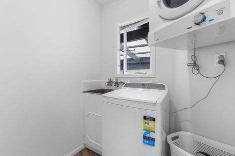 Photo of property in 10 Turquoise Place, Pukehangi, Rotorua, 3015